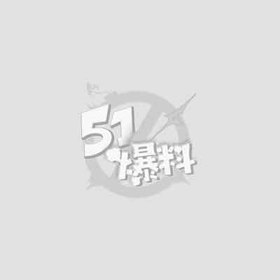 侃爷 上海演唱会惹众怒 迟到40分钟无开场白无灯光 观众雨中大喊退票
